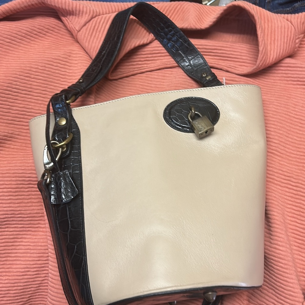 A. Bellucci Genuine Leather made in Italy bag